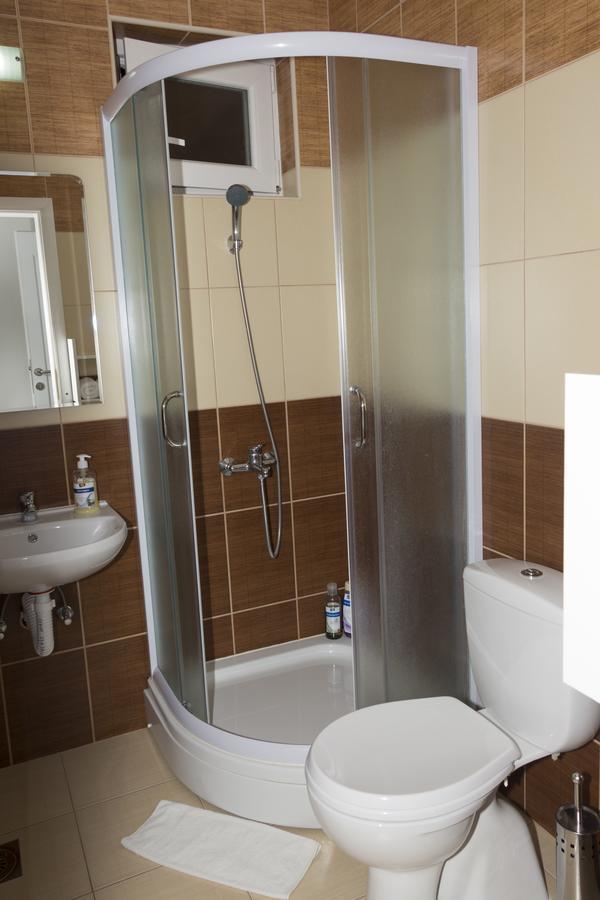 Kety Apartments Kragujevac Exterior foto